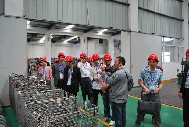 �Ϻ������y�T�S���Fȫ����(y��u)�㽛(j��ng)�N����Մ���������텢�^��˾���a(ch��n)�ӹ�܇�g���D 3��