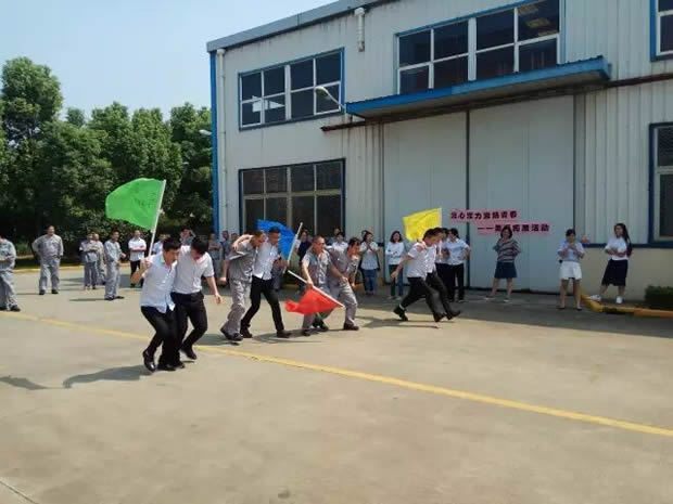 �Ϻ������y�T�S���ľ������P(y��ng)�ഺ���|(zh��)��չ���(d��ng)���D9��