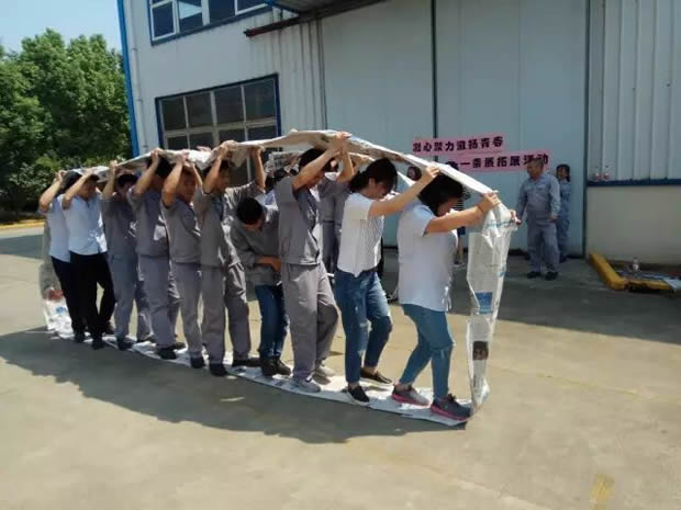 �Ϻ������y�T�S���ľ������P(y��ng)�ഺ���|(zh��)��չ���(d��ng)���D13��