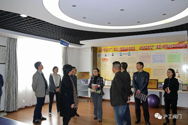 �ζ��^(q��)���f(xi��)ί�T�Aͤ�(zh��n)���(d��ng)С�M���Ϻ������y�T�S�_(k��i)չ�{(di��o)�л��(d��ng)���D3��