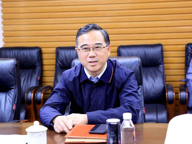 �ζ��^(q��)ί��ί���M�������L(zh��ng)Ҧ�l(w��i)�A�W�R�Ϻ������y�T�S�����F(tu��n)�����޹�˾�_չ���L�{(di��o)�й������D3��